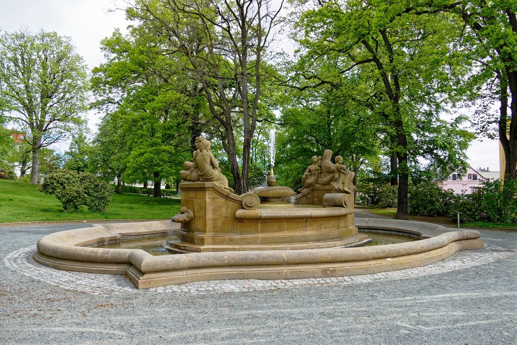 Wettinbrunnen im Bismarckhain
